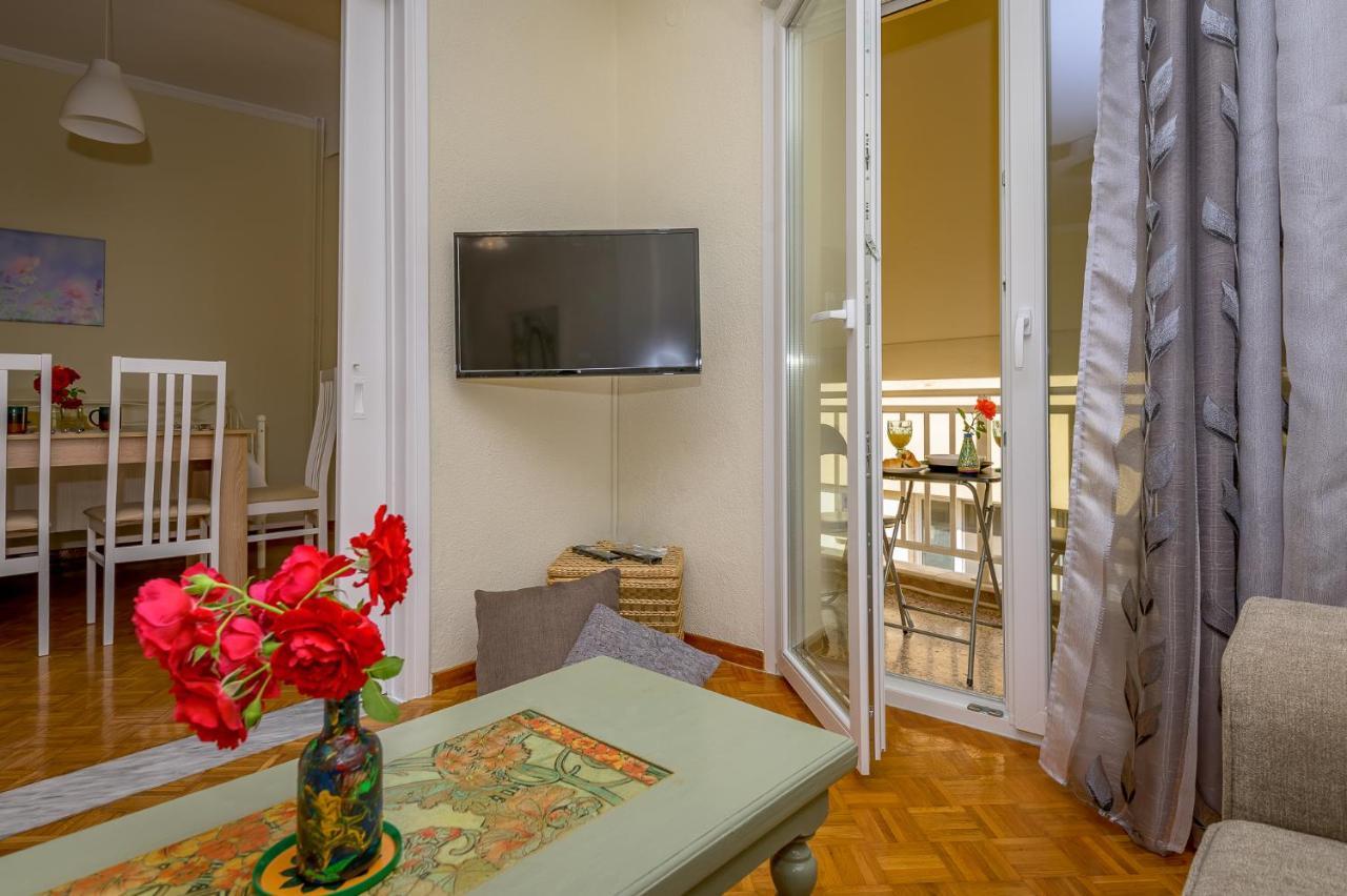 Athanasia'S Central Home อเล็กซานโดรโพลิส ภายนอก รูปภาพ