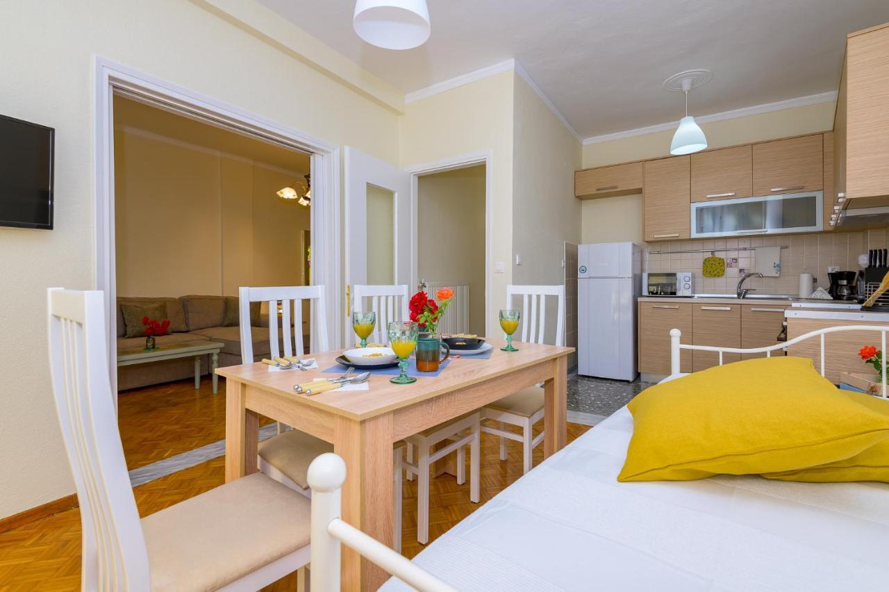 Athanasia'S Central Home อเล็กซานโดรโพลิส ภายนอก รูปภาพ