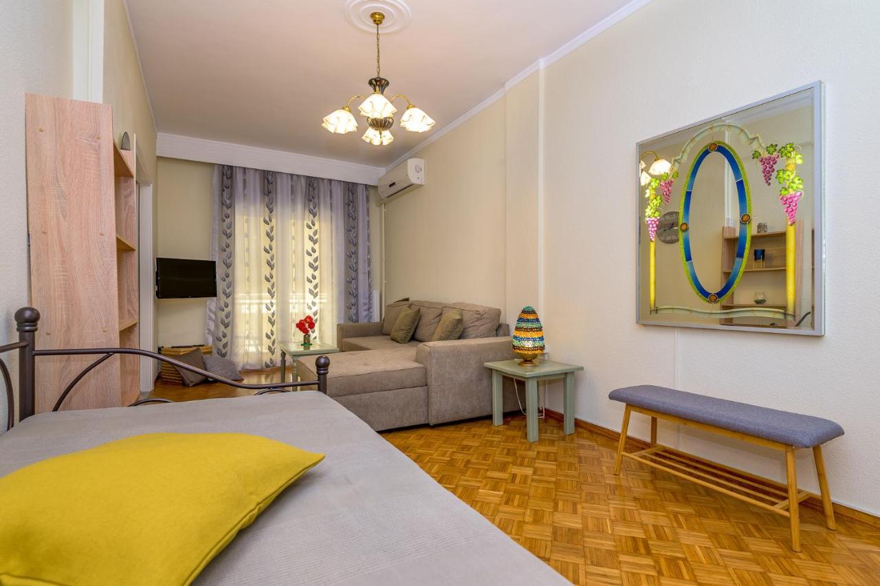 Athanasia'S Central Home อเล็กซานโดรโพลิส ภายนอก รูปภาพ