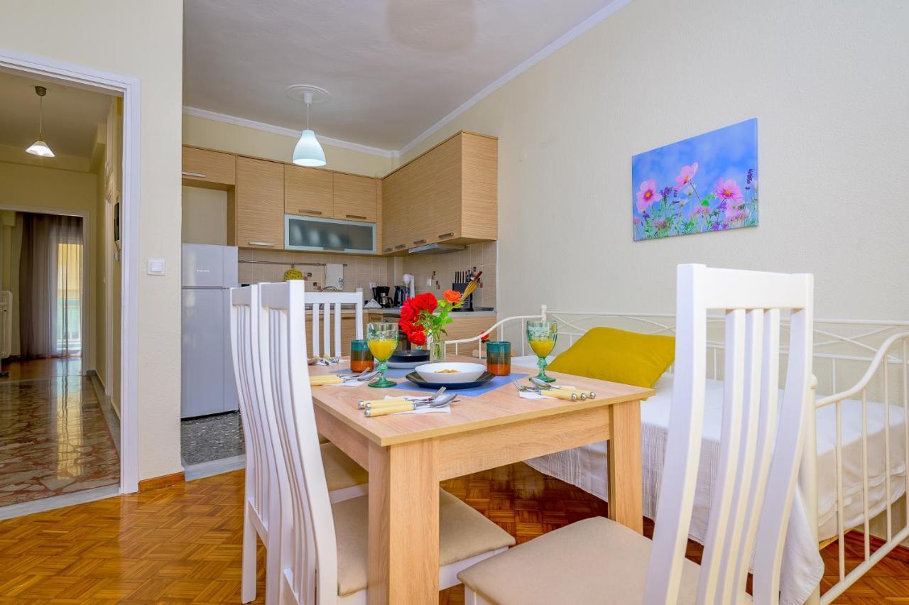 Athanasia'S Central Home อเล็กซานโดรโพลิส ภายนอก รูปภาพ