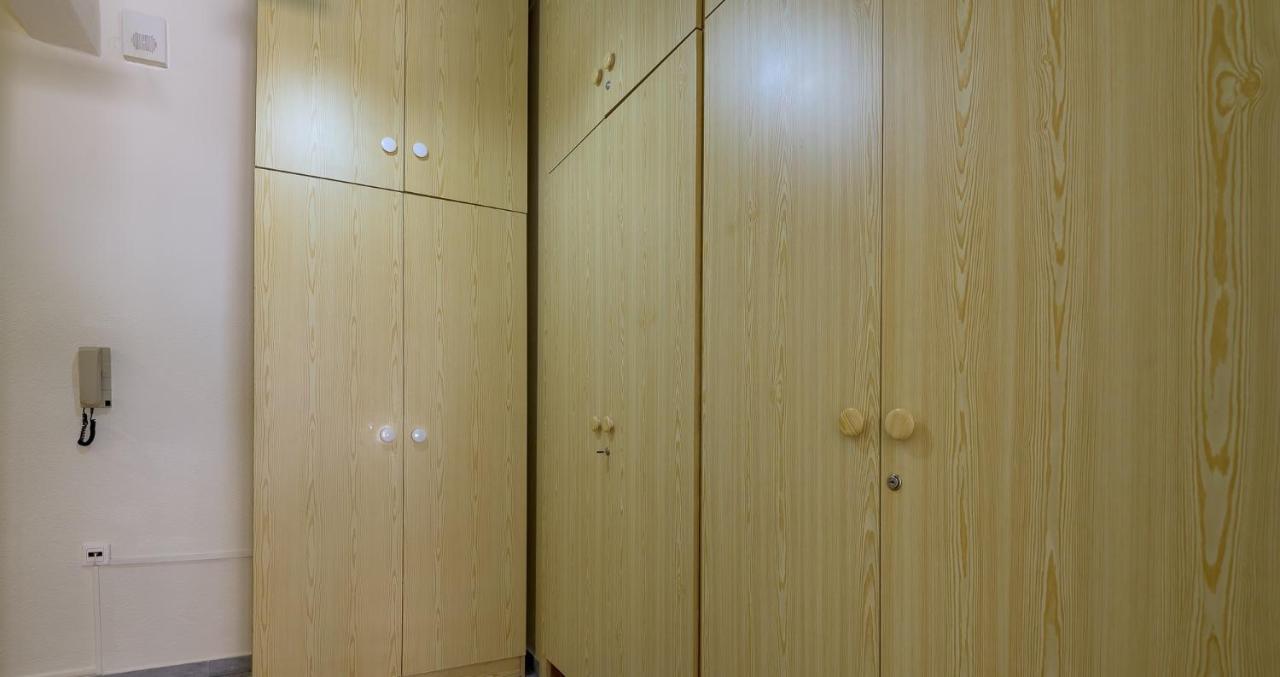 Athanasia'S Central Home อเล็กซานโดรโพลิส ภายนอก รูปภาพ